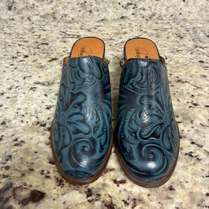 Patricia Nash Blue Embossed Leather Mules
